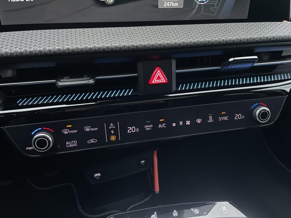 Kia EV6 Plus Advanced 77.4 kWh | Elektrische stoelen met geheugen | Sfeerverlichting | Trekhaak |