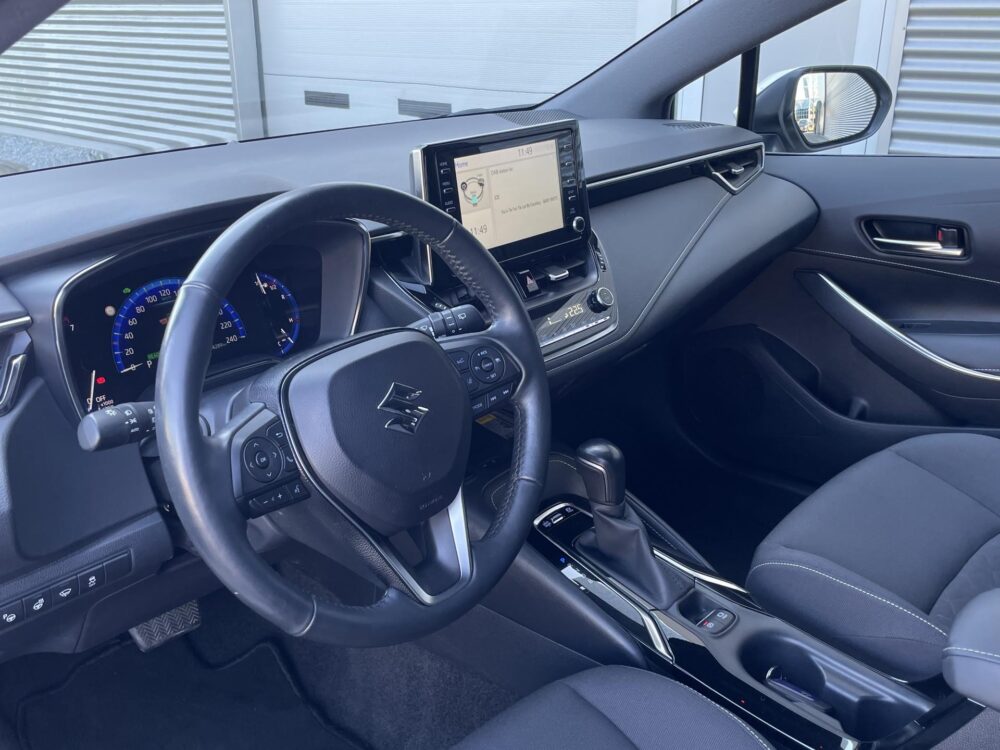 Suzuki Swace 1.8 Hybrid Style Fabrieksgarantie  Apple Carplay/Android Auto |