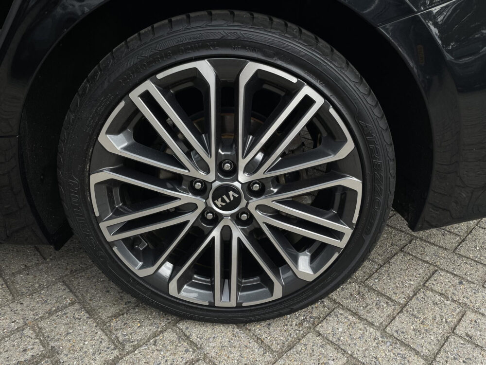51576292-kia-proceed-1-5-t-gdi-gt-plusline-btw-panodak-18inch-2021