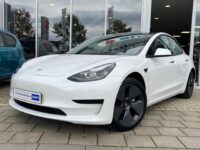 Tesla Model 3 Standard RWD Plus | | Camera | Keyless |