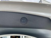 Tesla Model 3 Standard RWD Plus | | Camera | Keyless |