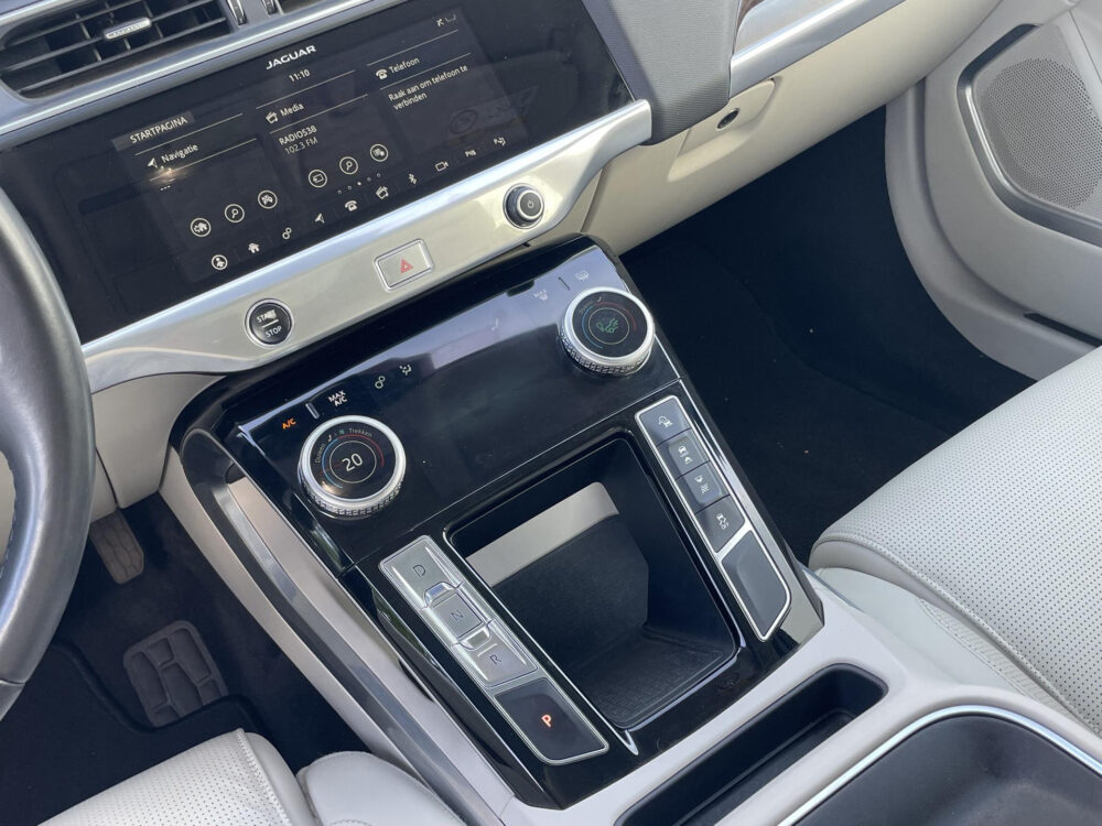 51576294-jaguar-i-pace-ev400-hse-tijdelijk-gratis-laadpaal-soh-939-afneembare-trekhaak-2018