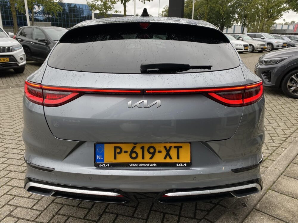 Kia ProCeed 1.5 T-GDi GT-PlusLine | Camerea | Pano | CarPlay |