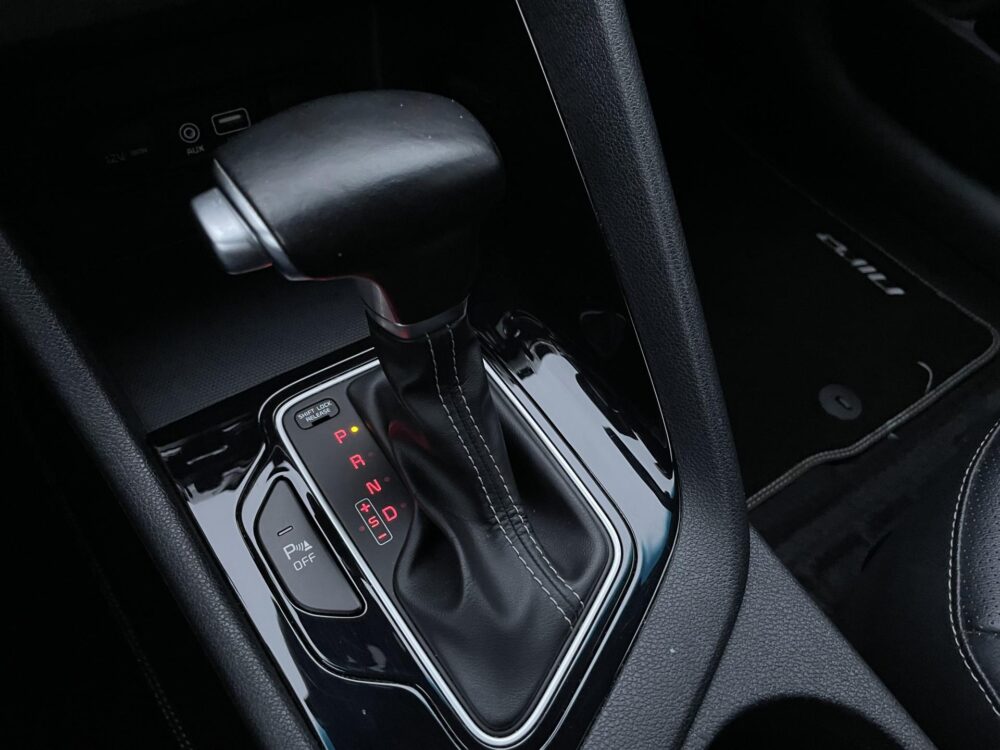 Kia Niro 1.6 GDi Hybrid Dynamic Plus Line Dealer onderhouden Leer Stoel en Stuurwielverwarming