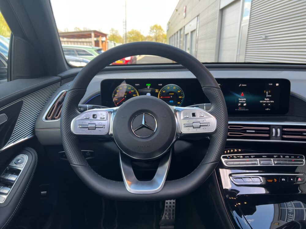 Mercedes-Benz EQC 400 4MATIC AMG Line 80 kWh | Multibeam LED | 360 Camera |
