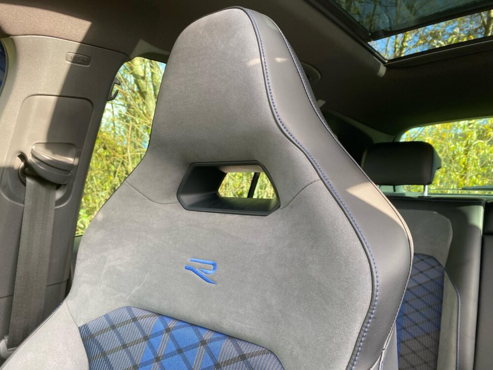 Volkswagen Tiguan R 2.0 TSI 4Motion | 320PK | DAB | Camera |