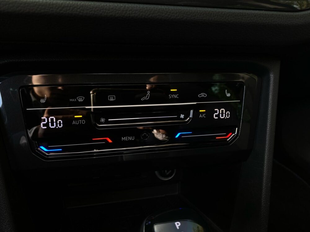 Volkswagen Tiguan R 2.0 TSI 4Motion | 320PK | DAB | Camera |