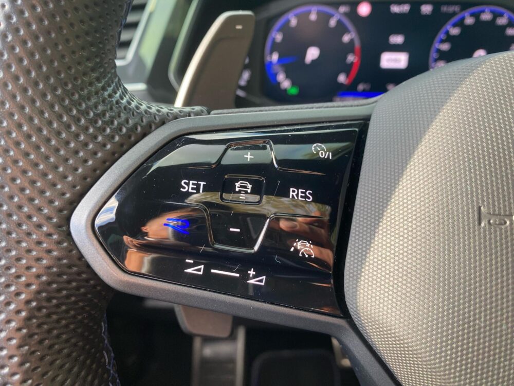 Volkswagen Tiguan R 2.0 TSI 4Motion | 320PK | DAB | Camera |