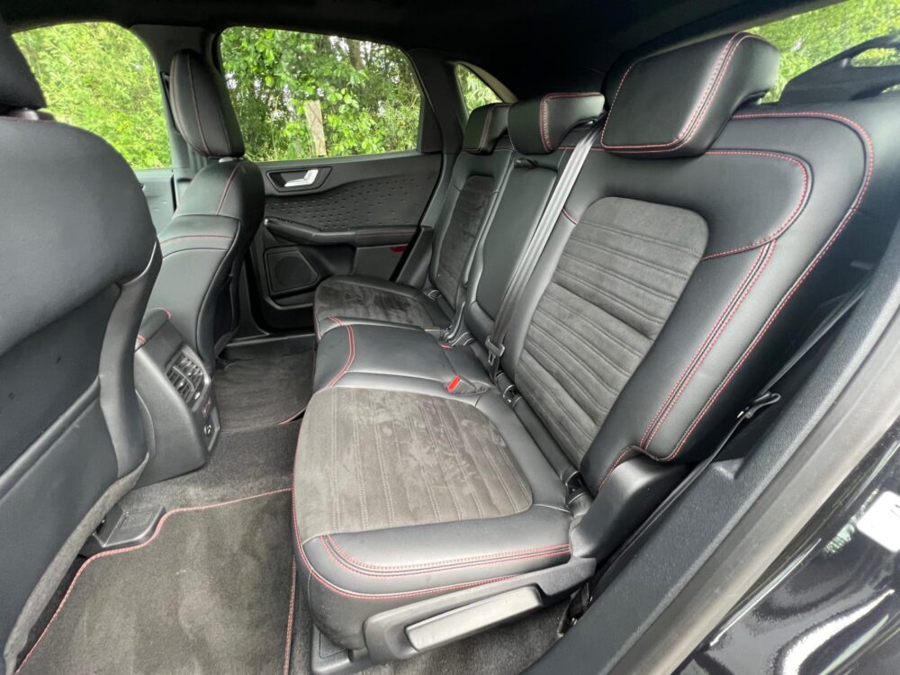 Ford Kuga 2.5 PHEV ST-Line | HUD | B&O | Cruise Control |