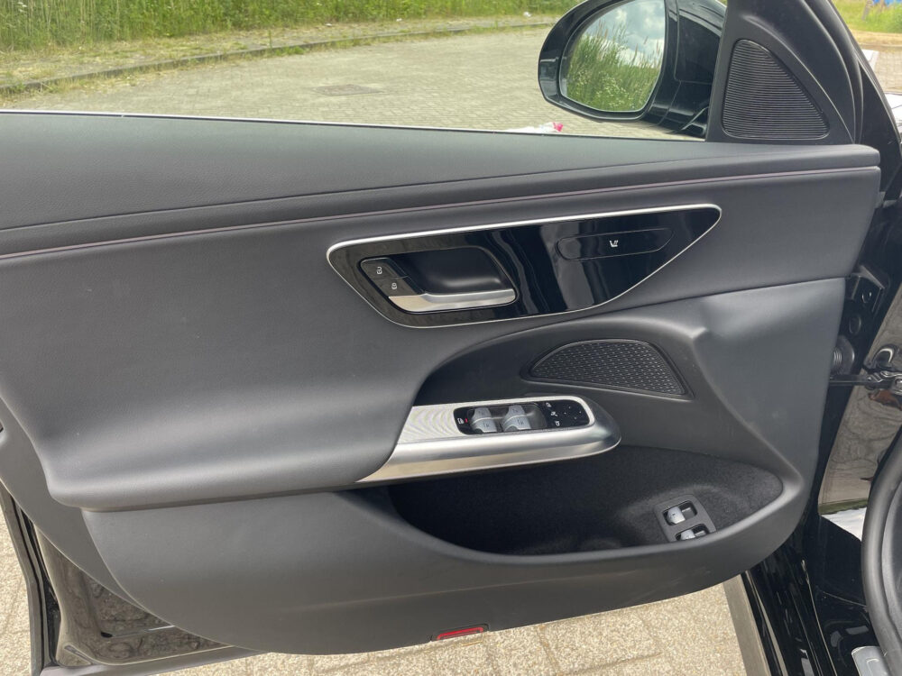 Mercedes-Benz E-Klasse Estate 300 e Luxury Line | BTW ! ! | Sfeerverlichting | Stoelverwarming | Apple carplay | Achteruitrijcamera |