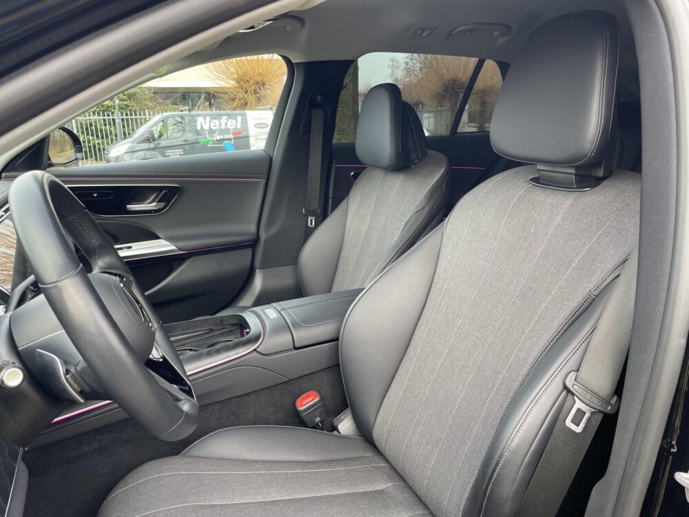 Mercedes-Benz E-Klasse Estate 300 e Luxury Line | Sfeerverlichting | Stoelverwarming | Apple carplay | Achteruitrijcamera |