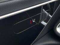 Mercedes-Benz E-Klasse Estate 300 e Luxury Line | Sfeerverlichting | Stoelverwarming | Apple carplay | Achteruitrijcamera |