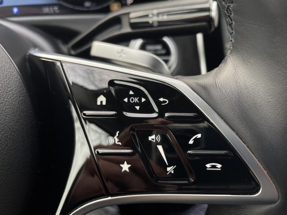 Mercedes-Benz E-Klasse Estate 300 e Luxury Line | Sfeerverlichting | Stoelverwarming | Apple carplay | Achteruitrijcamera |