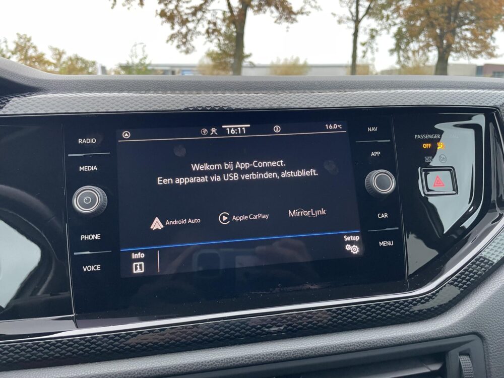 Volkswagen Taigo 1.0 TSI Life Business | Parkeersensoren | Lane assist |