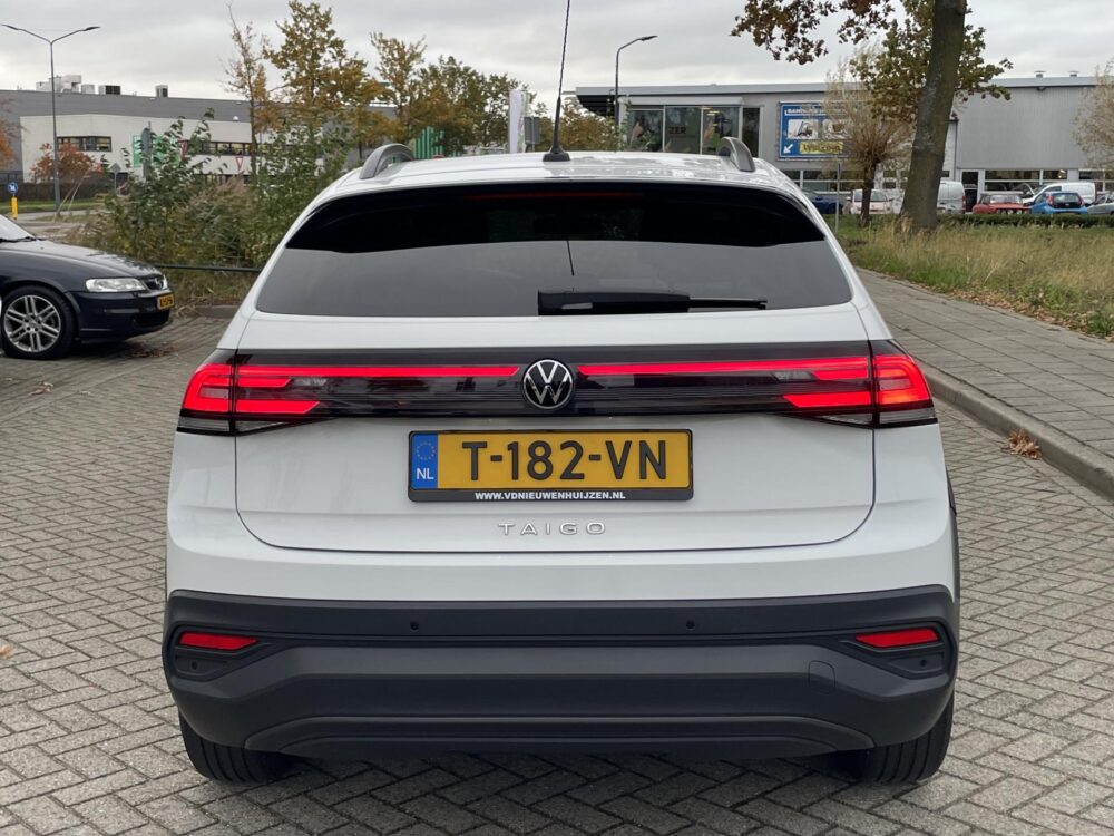 Volkswagen Taigo 1.0 TSI Life Business | Parkeersensoren | Lane assist |
