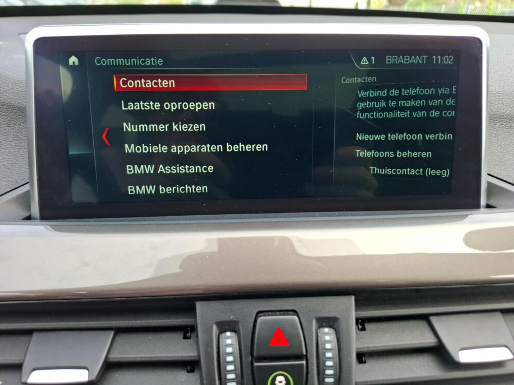 BMW X1 sDrive20i High Executive | BTW !! | Elektrische stoel | Camera | LED verlichting | trekhaak | panoramadak