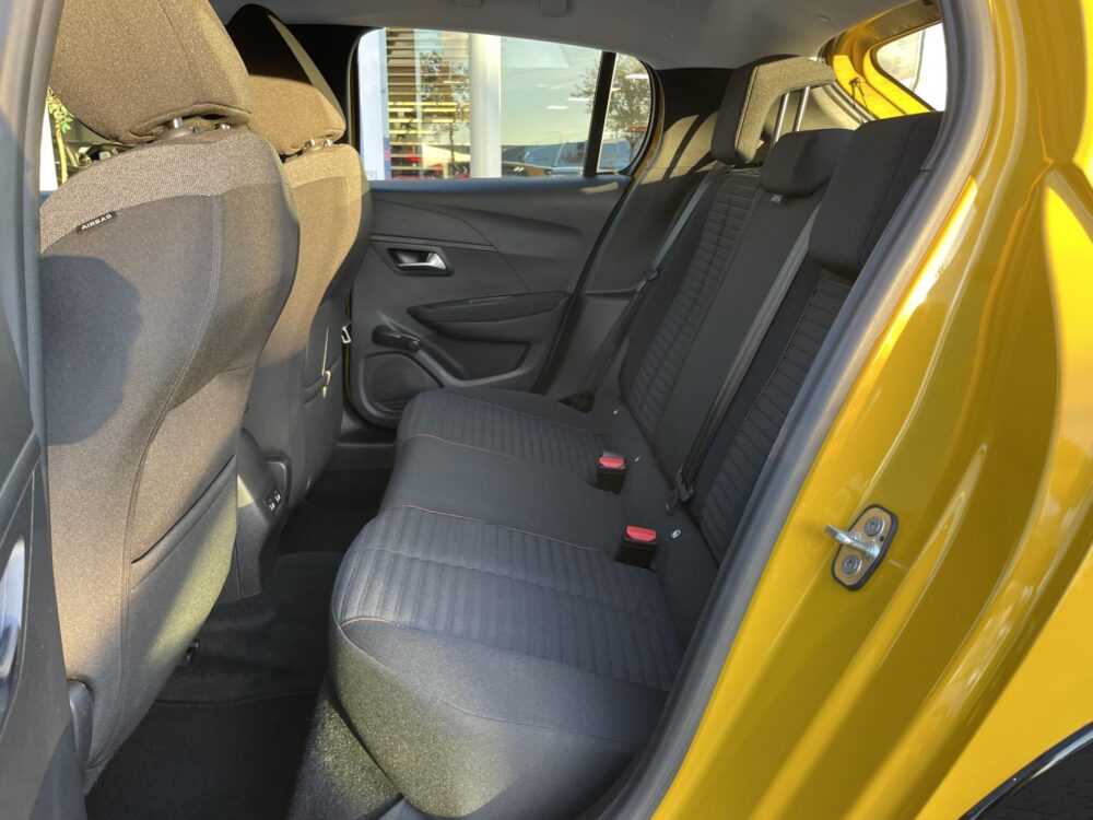Peugeot e-208 EV Active 50 kWh | Stoelverwarming | Stoelverwarming |