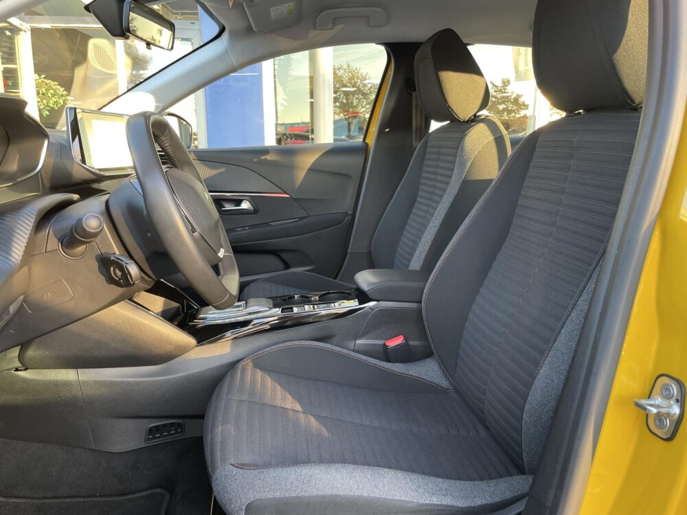 Peugeot e-208 EV Active 50 kWh | Stoelverwarming | Stoelverwarming |