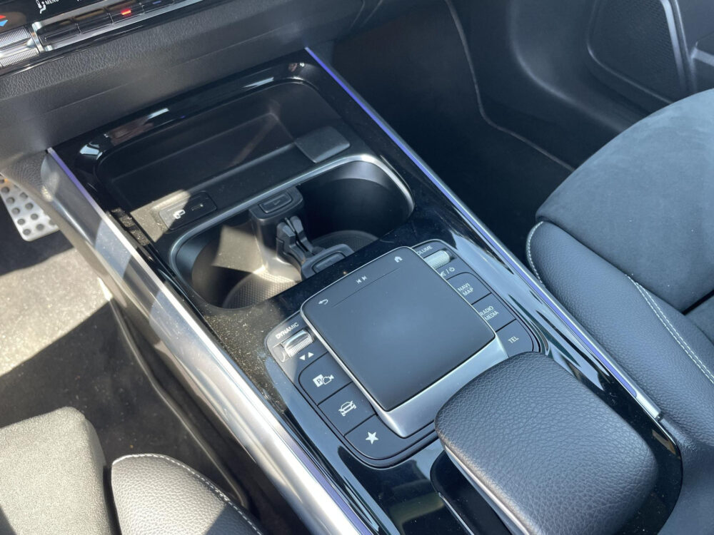 Mercedes-Benz B-klasse 250 e Business Solution AMG | Trekhaak |