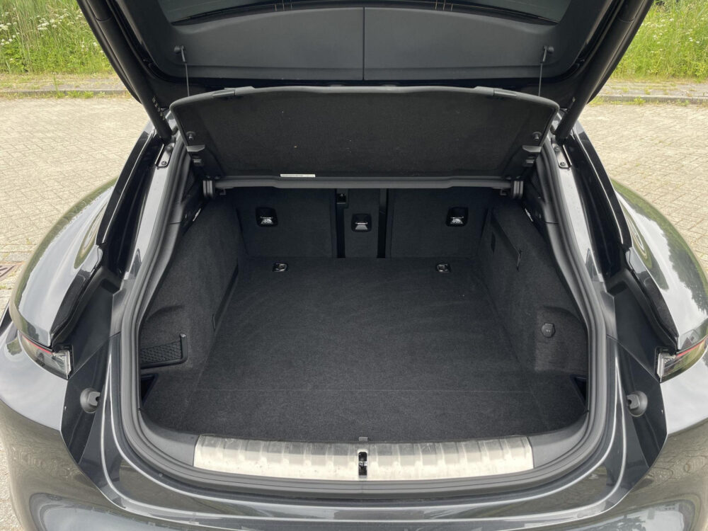 Porsche Taycan Cross Turismo 4S 93 kWh | BTW ! ! | Sport chrono | Pano | Elek memory stoelen |