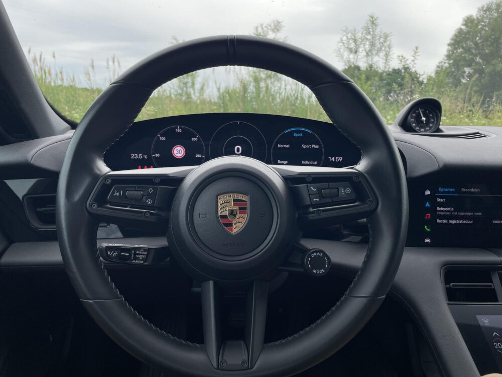 Porsche Taycan Cross Turismo 4S 93 kWh | BTW ! ! | Sport chrono | Pano | Elek memory stoelen |