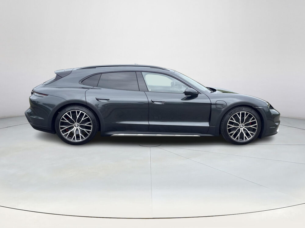 Porsche Taycan Cross Turismo 4S 93 kWh | BTW ! ! | Sport chrono | Pano | Elek memory stoelen |