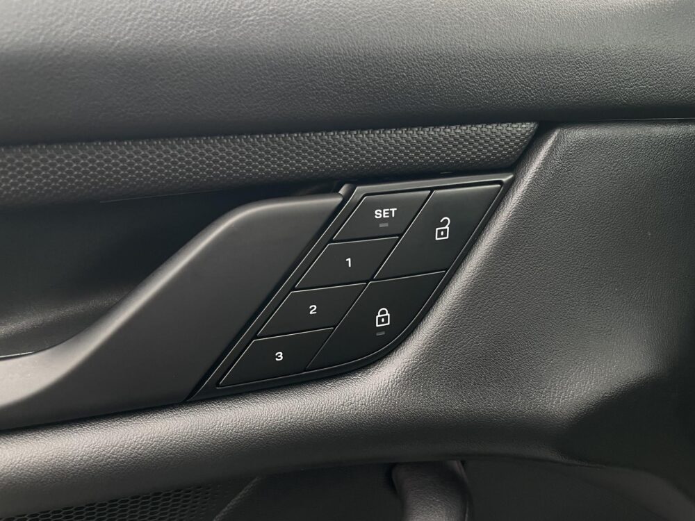 Porsche Taycan Cross Turismo 4S 93 kWh | Sport chrono | Pano | 20” |