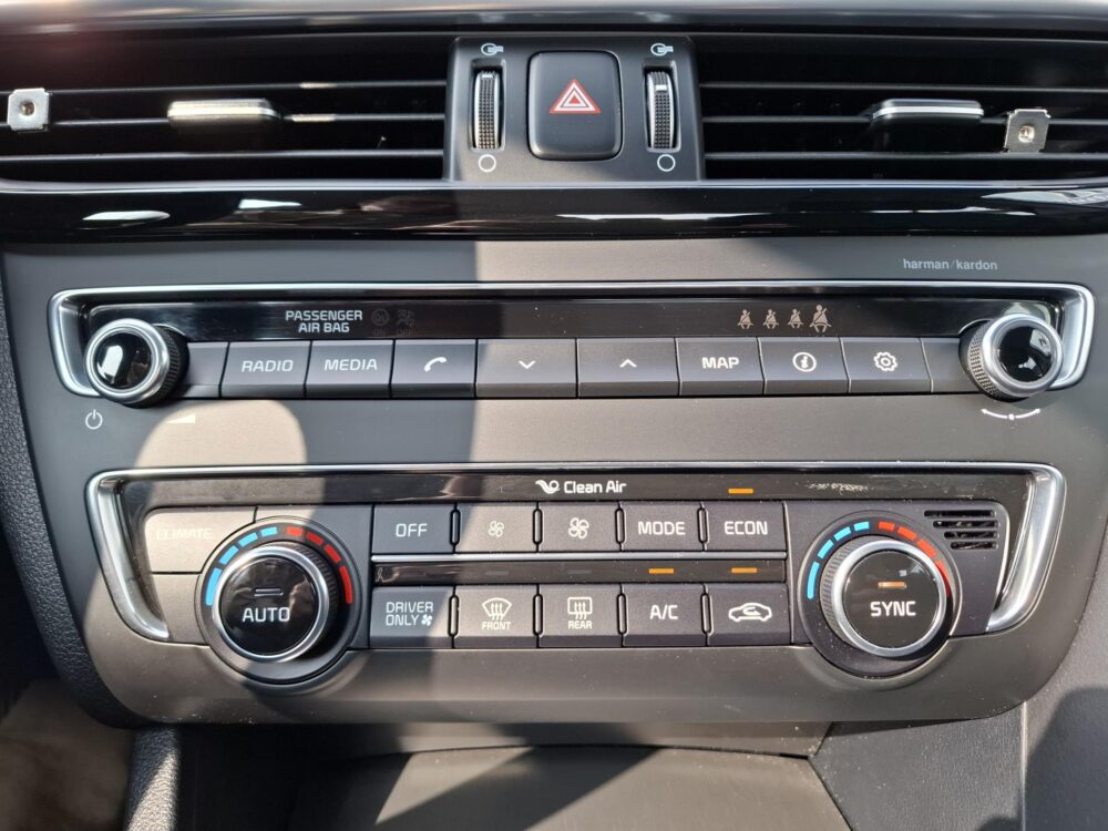 Kia Optima 2.0 GDI PHEV Business DynamicLine | Climate control | Navigatie | Cruise control | camera |