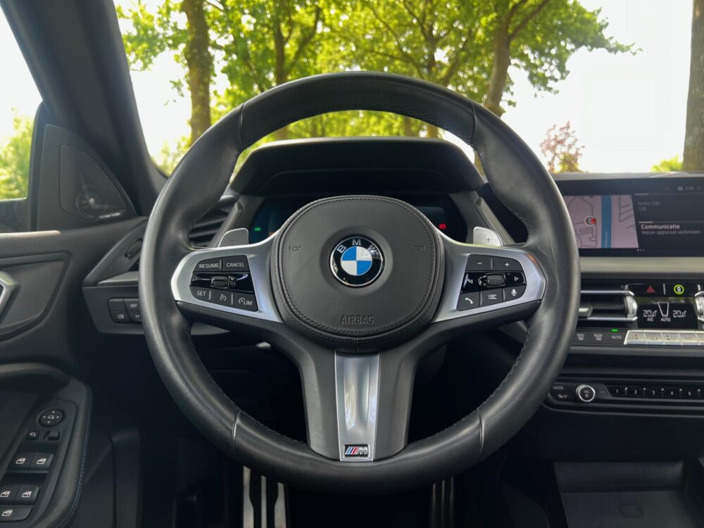 BMW 2-serie Gran Coupé M235i xDrive High Executive | HUD | Harman/Kardon | Alcantara |