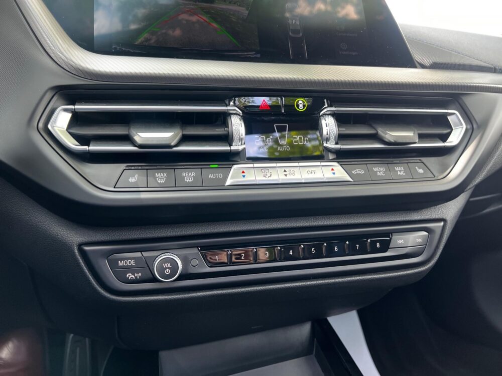 BMW 2-serie Gran Coupé M235i xDrive High Executive | HUD | Harman/Kardon | Alcantara |