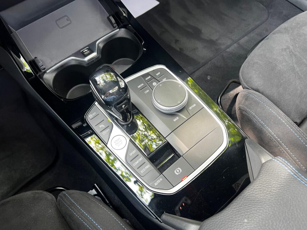 BMW 2-serie Gran Coupé M235i xDrive High Executive | HUD | Harman/Kardon | Alcantara |