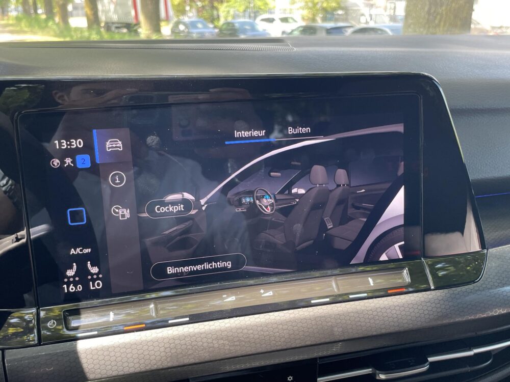 Volkswagen Golf 2.0 TSI GTI ClubSport 45 Jahre | 301 pk | Achteruitrijcamera | Stoel/stuur verwarming | Cruise adaptief |