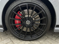 Volkswagen Golf 2.0 TSI GTI ClubSport 45 Jahre | BTW ! ! | 301 pk | Achteruitrijcamera | Stoel/stuur verwarming | Cruise adaptief |