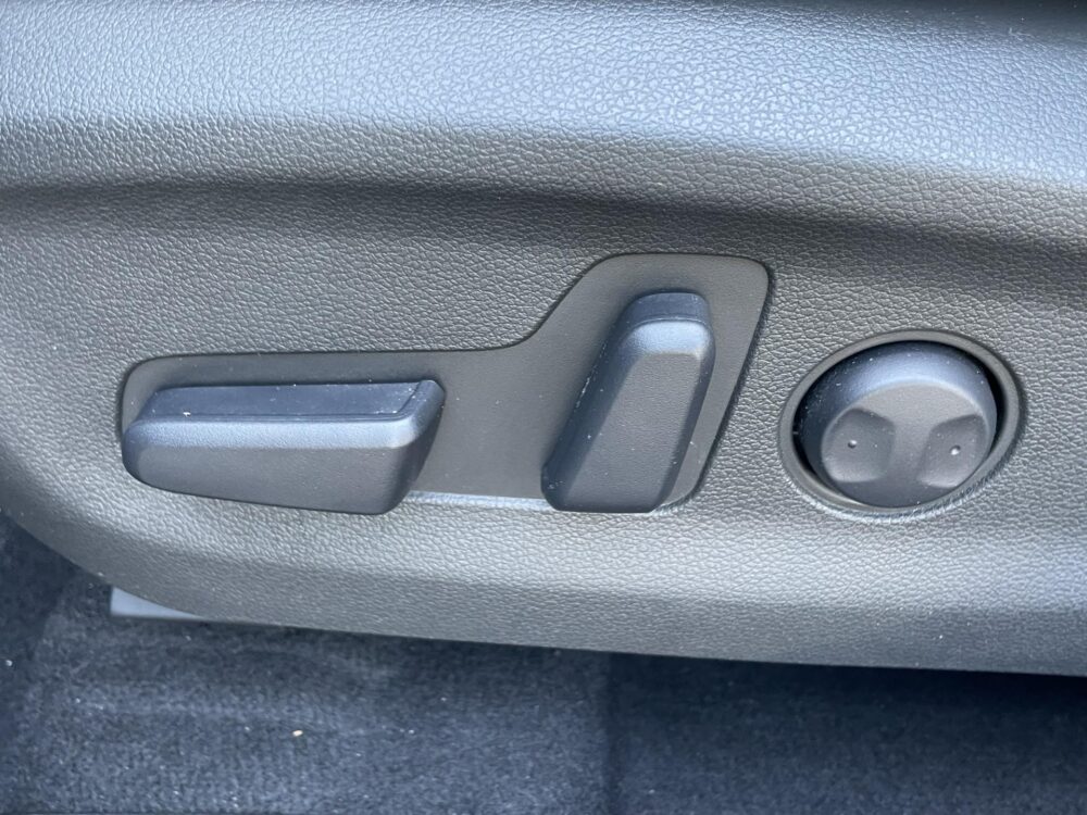 Hyundai Kona EV Premium 64 kWh | Achteruitrijcamera | Stoelverwarming |