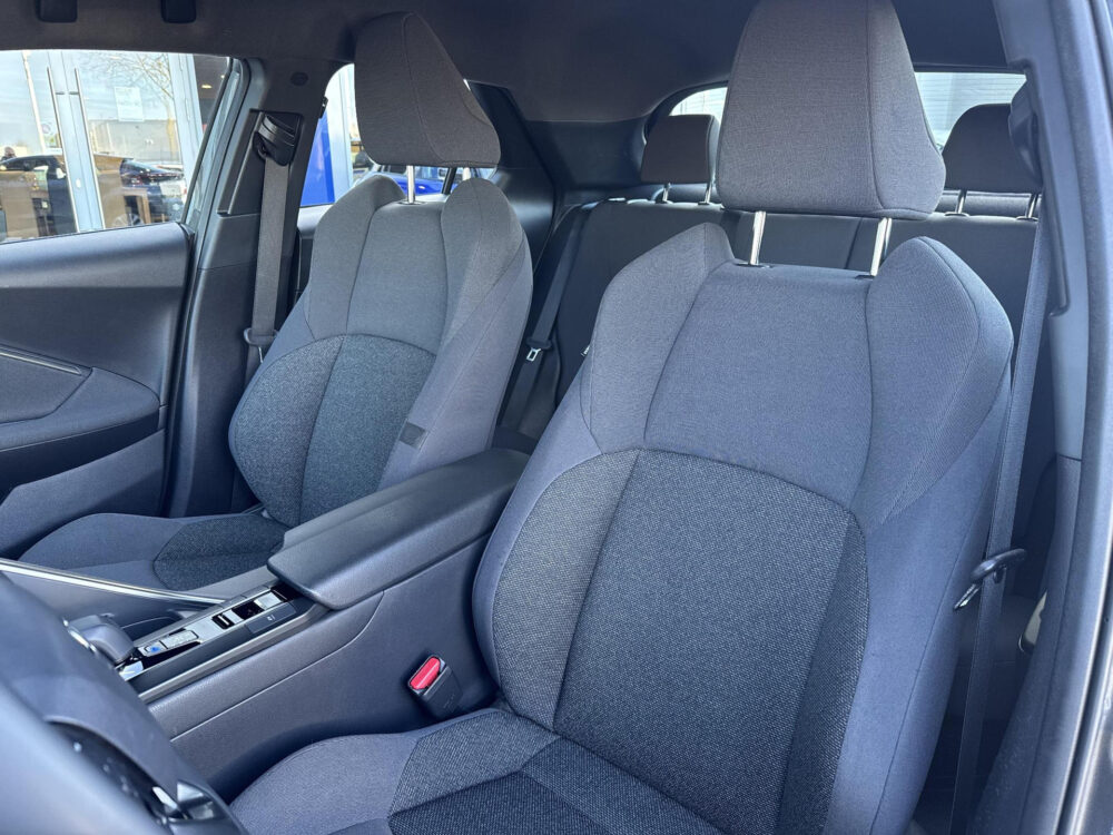 Toyota C-HR 1.8 Hybrid 140 Active tot 10 jaar Fabrieksgarantie | Apple Carplay Android Auto