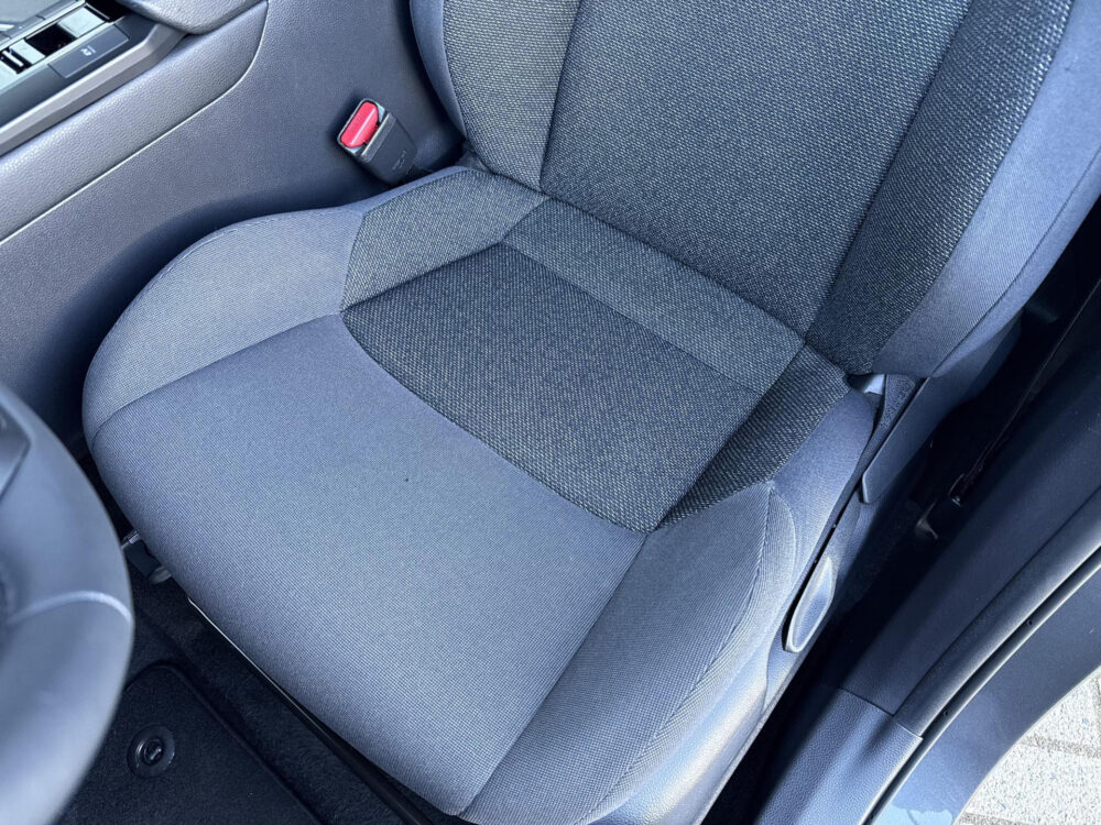 Toyota C-HR 1.8 Hybrid 140 Active tot 10 jaar Fabrieksgarantie | Apple Carplay Android Auto