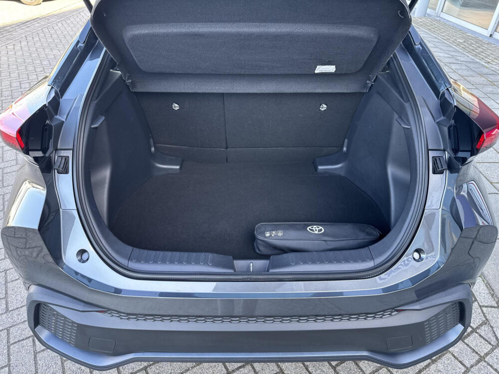 Toyota C-HR 1.8 Hybrid 140 Active tot 10 jaar Fabrieksgarantie | Apple Carplay Android Auto