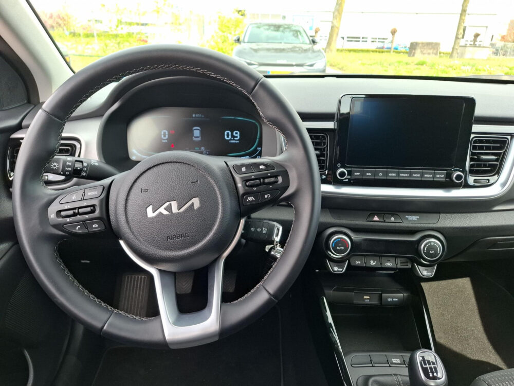 Kia Stonic 1.0 T-GDi MHEV DynamicLine | Led verlichting | Camera | Navigatie