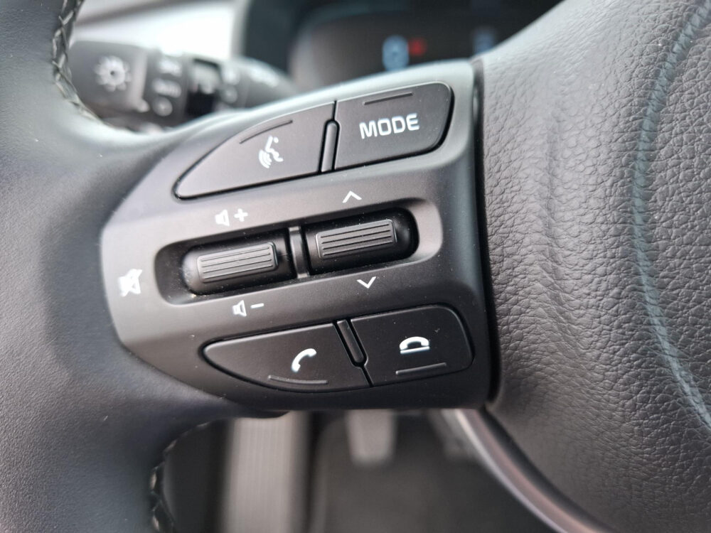 Kia Stonic 1.0 T-GDi MHEV DynamicLine | Led verlichting | Camera | Navigatie
