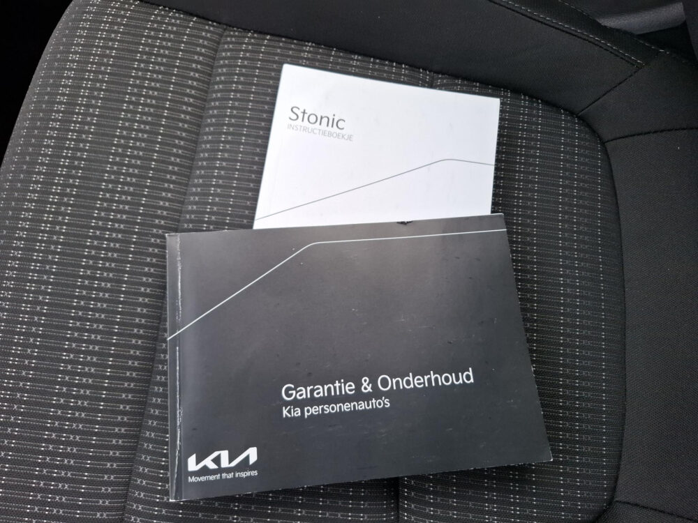 Kia Stonic 1.0 T-GDi MHEV DynamicLine | Led verlichting | Camera | Navigatie