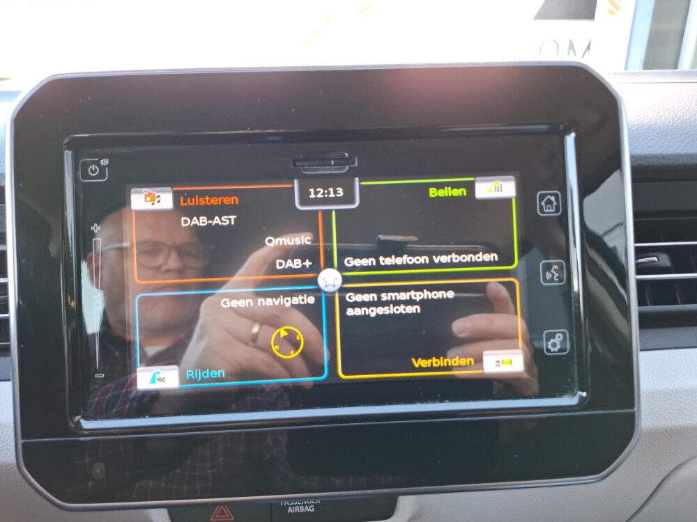 51669100-suzuki-ignis-1-2-select-stoelverwarming-achteruitrijcamera-2017