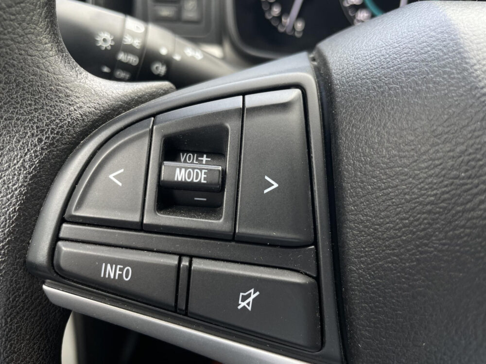 51669100-suzuki-ignis-1-2-select-stoelverwarming-achteruitrijcamera-navigatie-2017