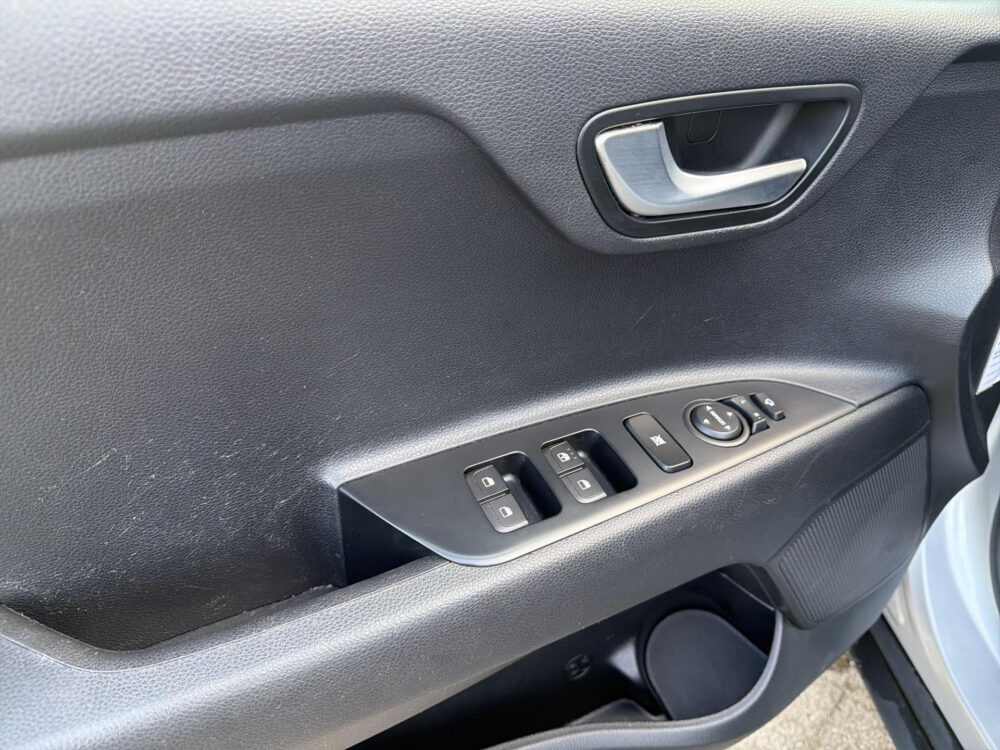 Kia Stonic 1.0 T-GDi MHEV DynamicPlusLine NAVI | Camera | Lichtmetalen Velgen