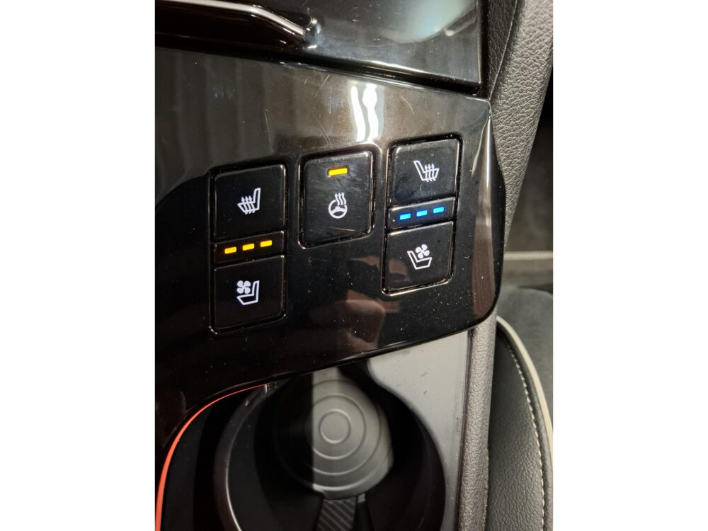 Kia Sportage 1.6 T-GDi Plug-in Hybrid AWD GT-PlusLine | Pano | Stoel stuur verwarming |