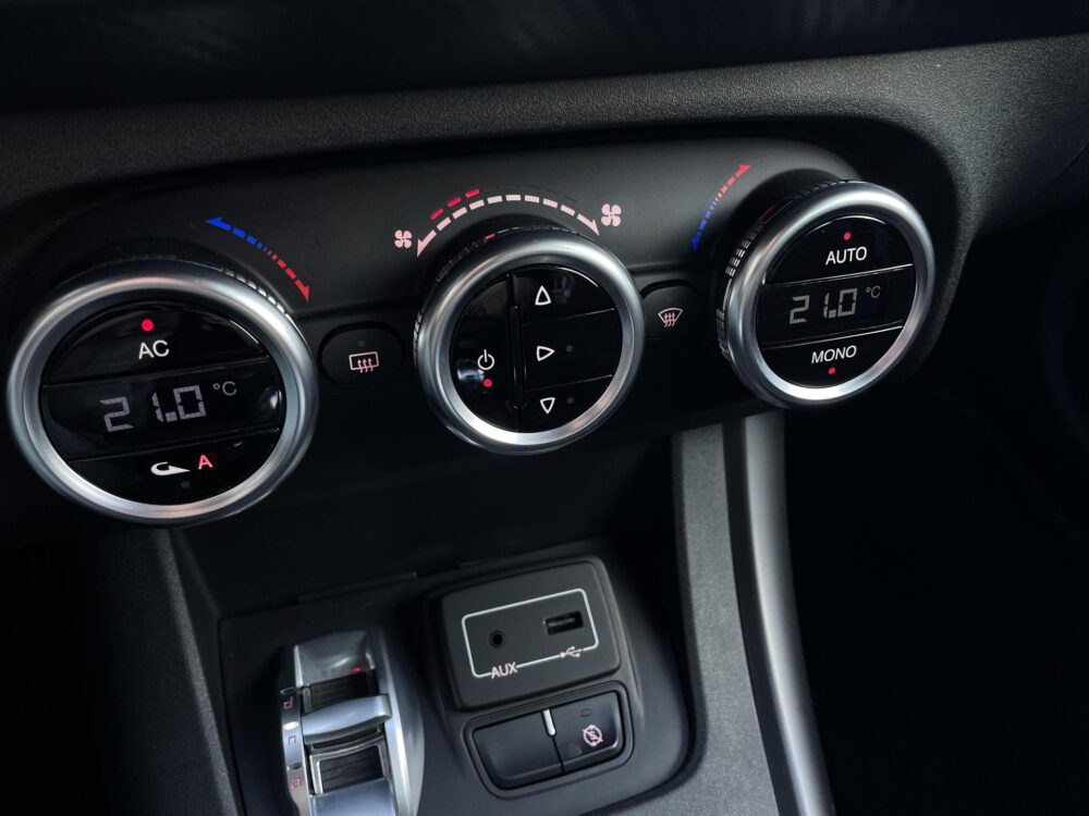 Alfa Romeo Giulietta 1.4 Turbo Sport | PDC | Navi | stoelverwarming |