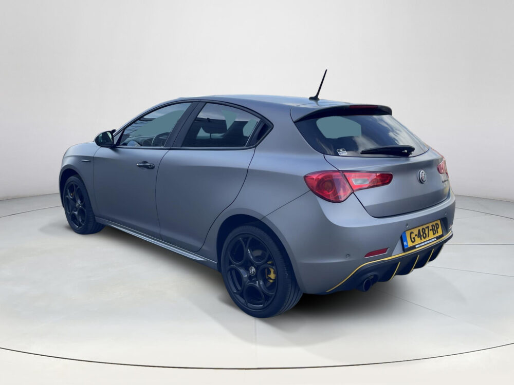 Alfa Romeo Giulietta 1.4 Turbo Sport | PDC | Navi | stoelverwarming |