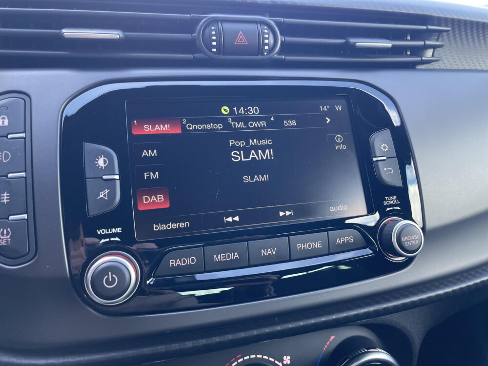 Alfa Romeo Giulietta 1.4 Turbo Sport | PDC | Navi | stoelverwarming |