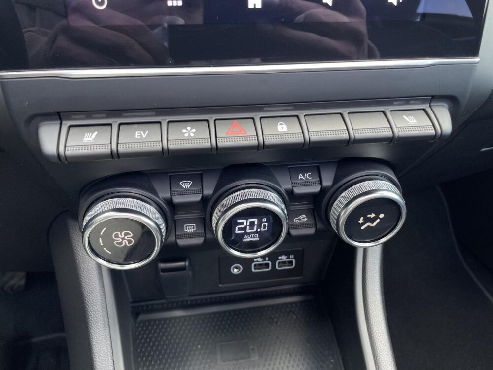 Mitsubishi ASX 1.6 HEV AT Instyle | Leder | Panoramadak |