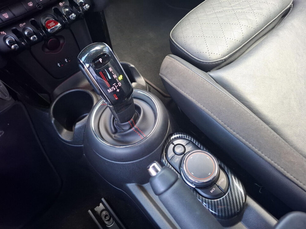 MINI 3-Deurs 2.0 Cooper S | John cooper works | Harman Kardon | Achteruitrijcamera |