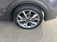 Kia Niro 1.6 GDi Hybrid Style Edition 18 inch | Leder | Keyless | JBL Sound | Elec. verstel stoelen | Trekhaak | info roel 0492-588951